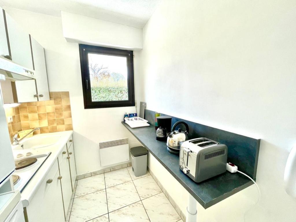 Charmant Rez De Jardin - 900M Plage De Pontaillac Apartment รัวย็อง ภายนอก รูปภาพ